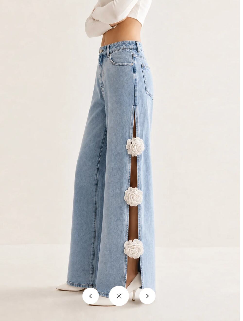 NWT Commense Floral Applique Side Slit Wide Leg Jeans Sz M